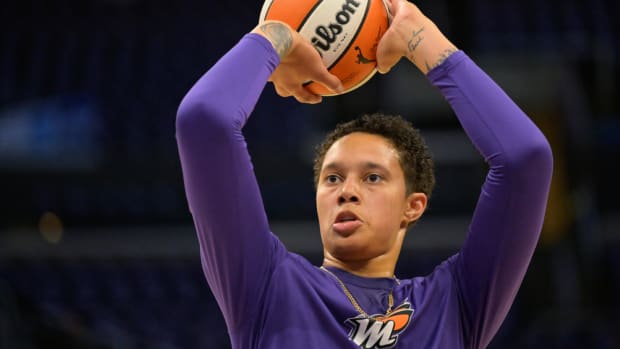 May 19, 2023; Los Angeles, California, USA; Phoenix Mercury center Brittney Griner (42) warms up prior to the game against the Los Angeles Sparks at Crypto.com Arena. Mandatory Credit: Jayne Kamin-Oncea-USA TODAY Sports  